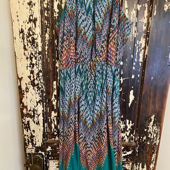 Women’s Elegant Enfocus  Studio peephole top maxi dress. Size 4. EUC. - Picture 4 of 7